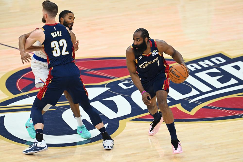 4.3NBA最新红黑榜 亚历山大三节爆发湖人八村塁表现低迷